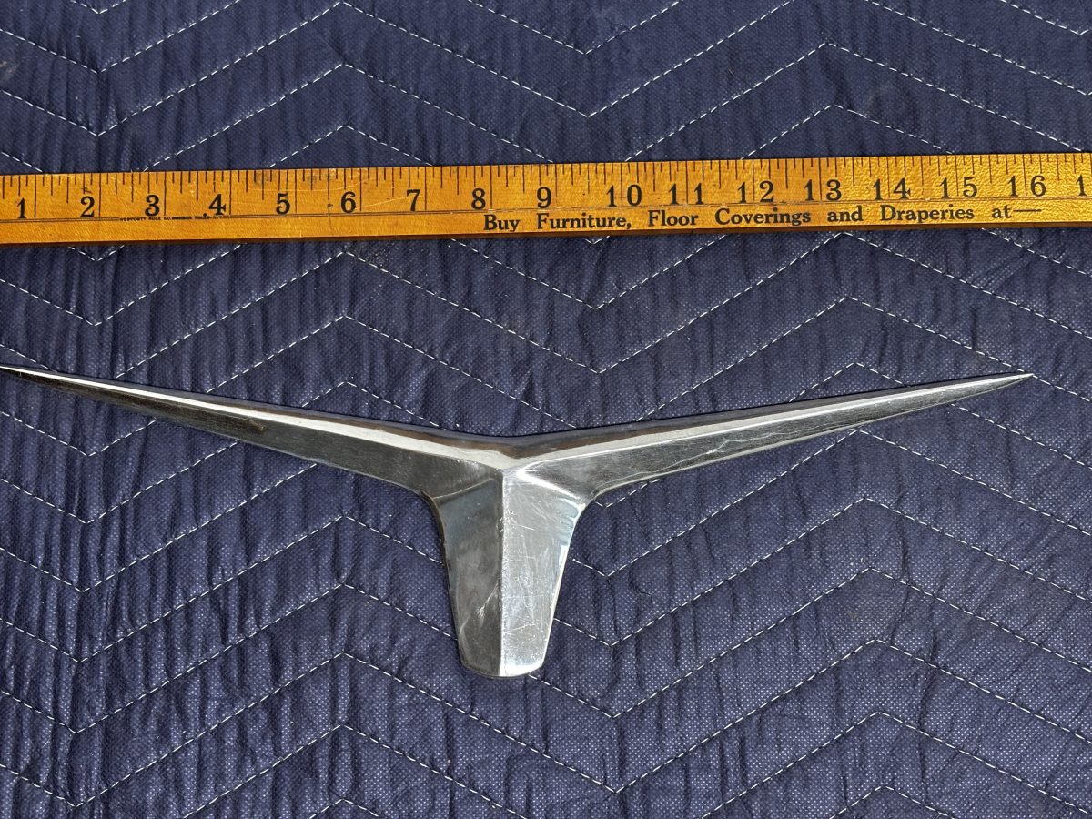 Century Boat Coronado Arabian Dashboard Emblem (1958) photo 1