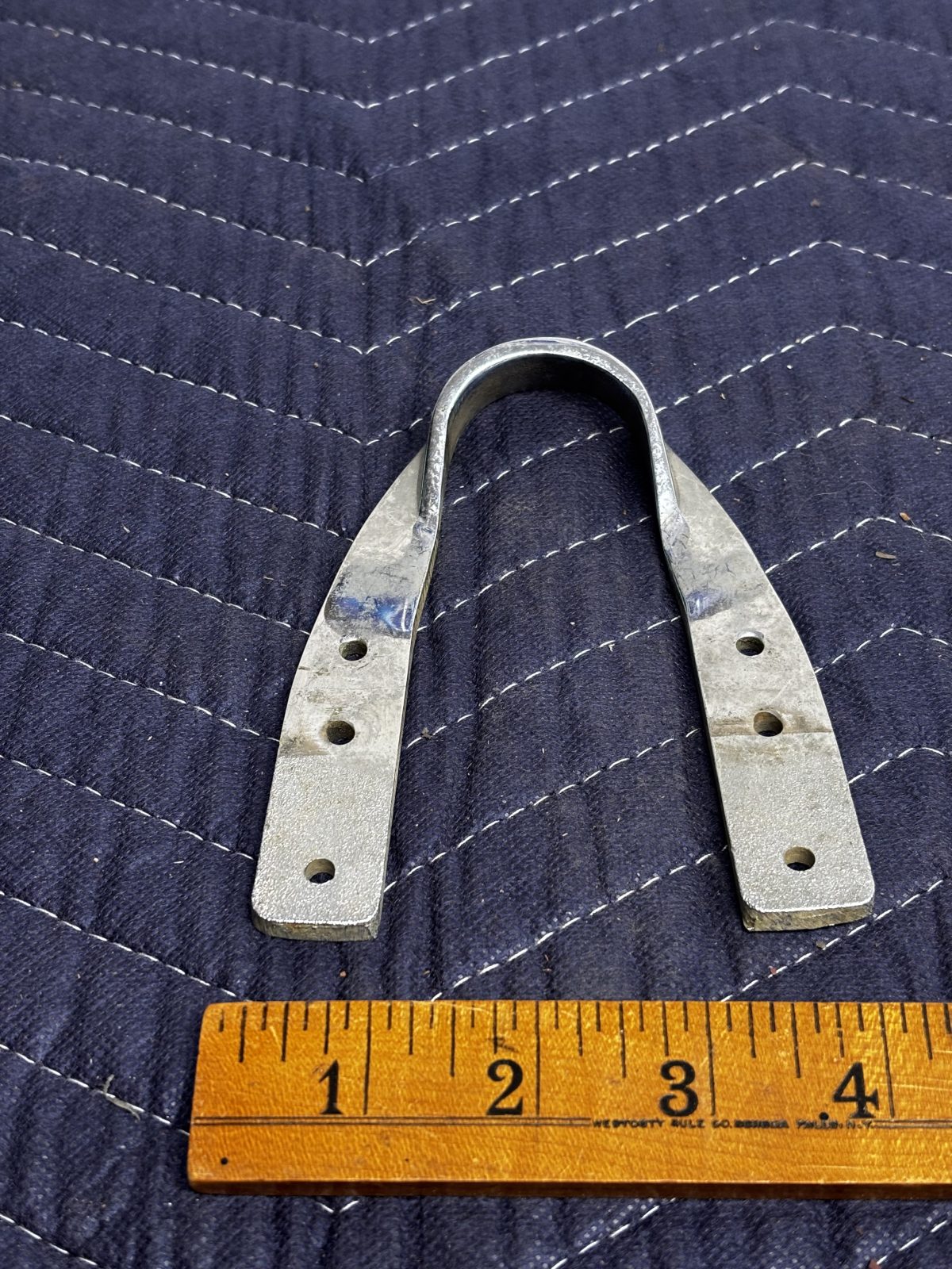 Century Steering Wheel Column Support C-577 photo 1