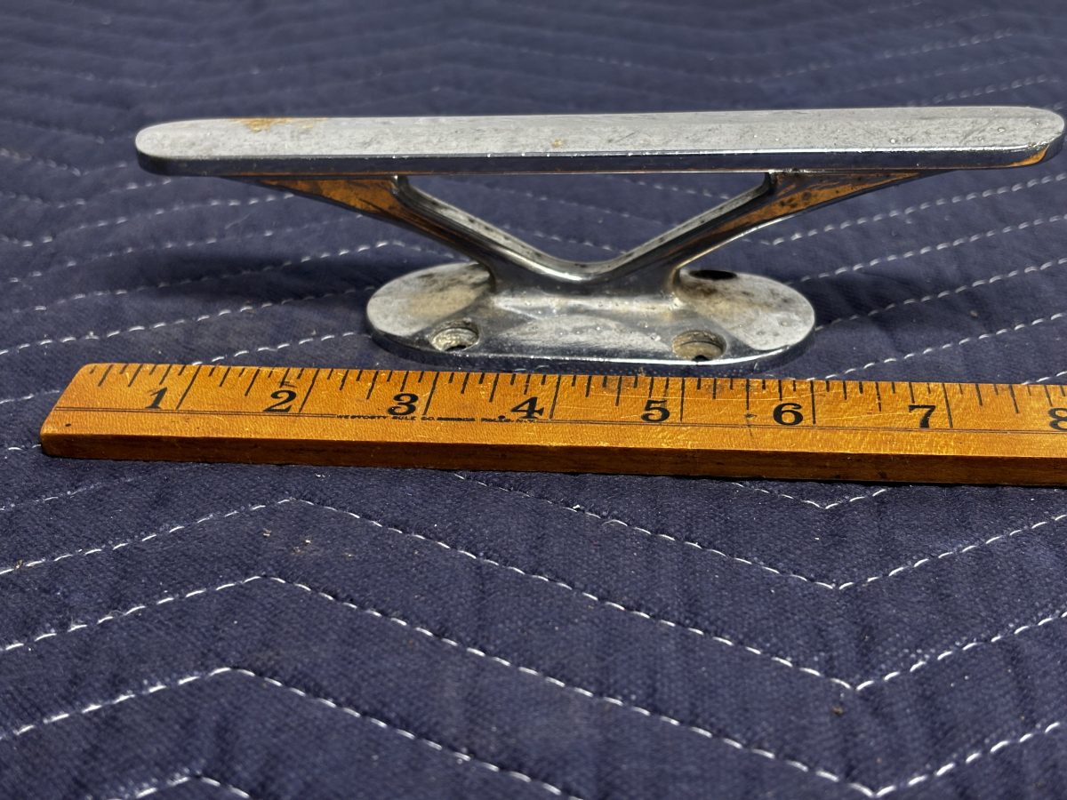 Big Cleat Cruiser Door Handle Decoration photo 1
