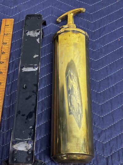 Chris Craft 1947-1952 Brass Quick Aid Fire Extinguisher photo 3