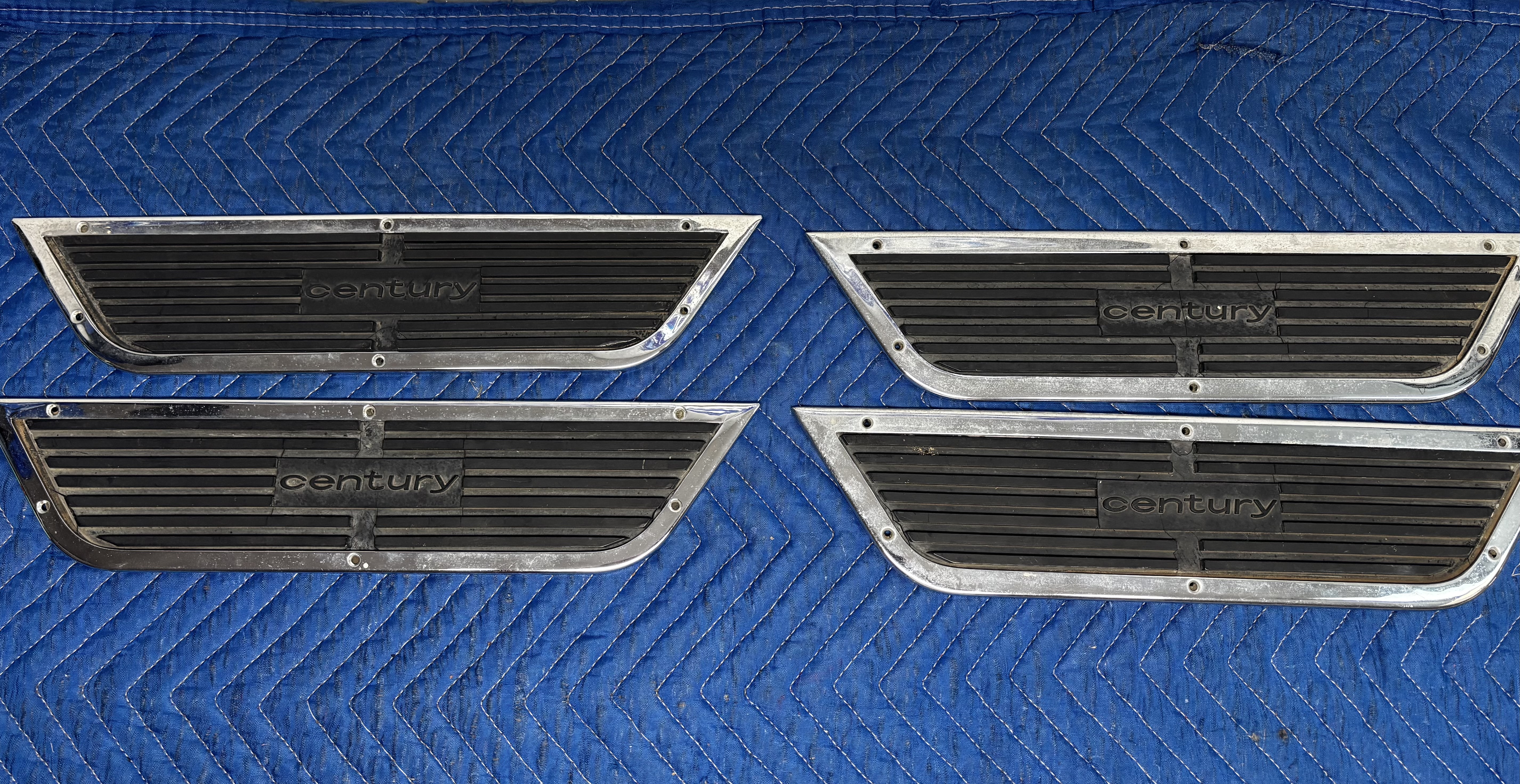 Set of 4 Century Coronado Step Pads and Frames photo 1